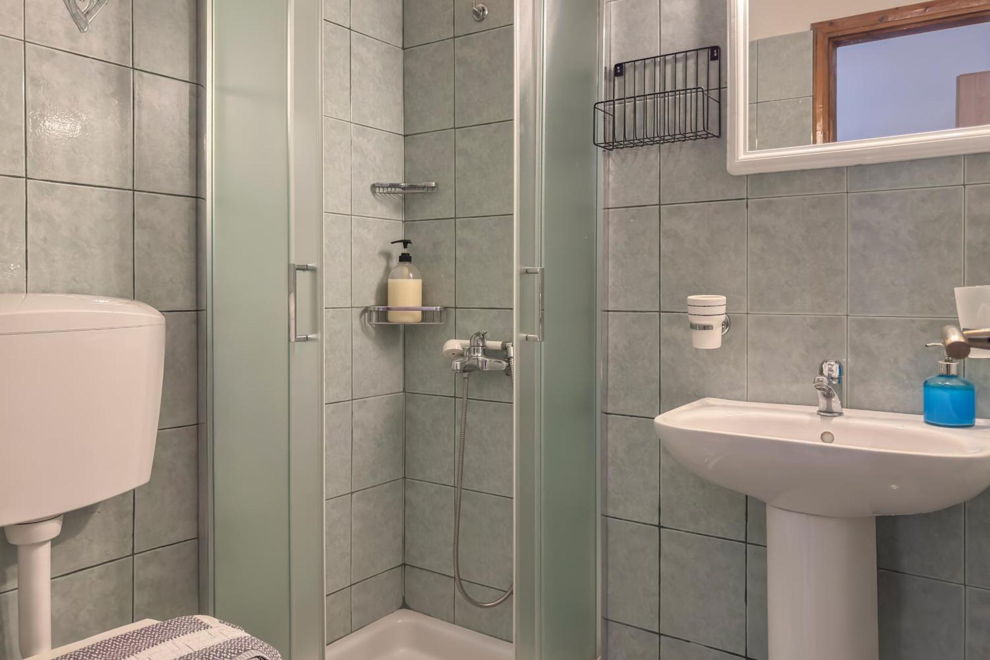 Alisahni Home 2 Daratsos Luaran gambar